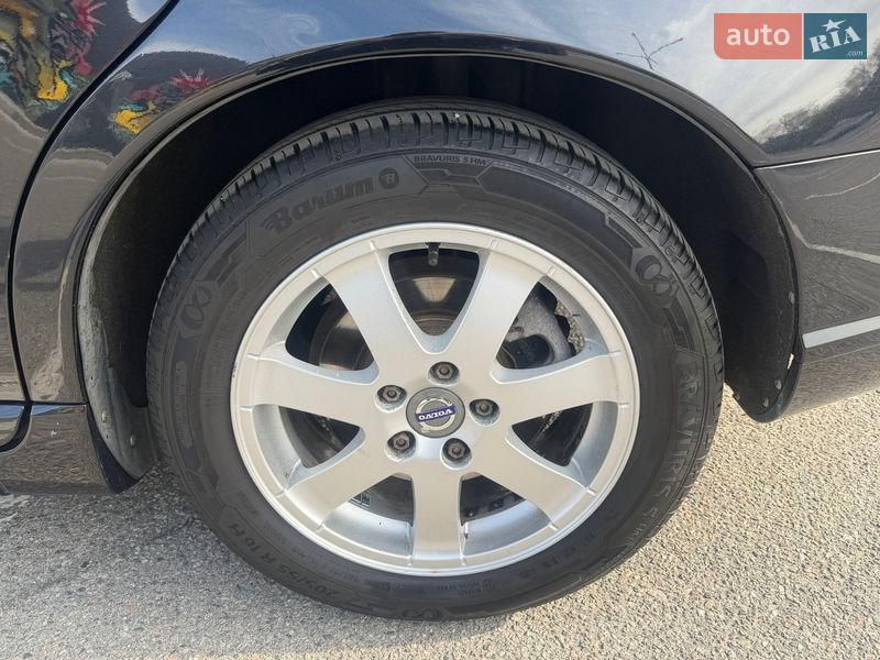 Універсал Volvo V50 2010 в Києві