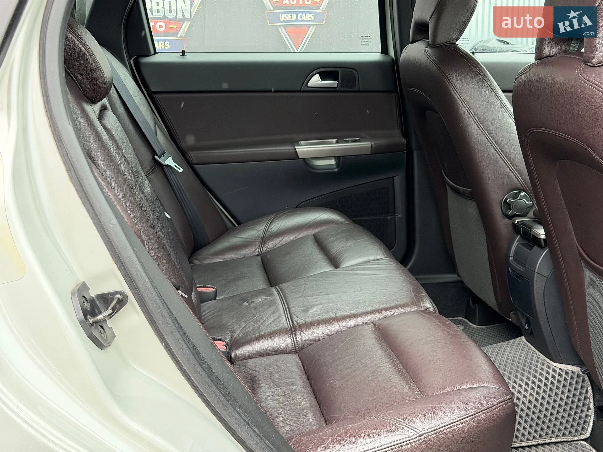 2011 Volvo V50 - мініатюра 23