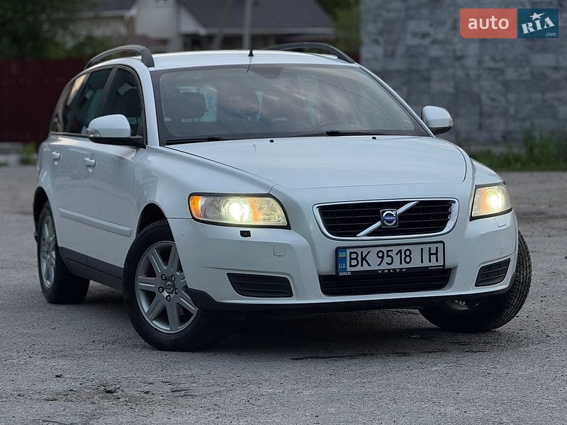 Универсал Volvo V50 2009 в Звягеле