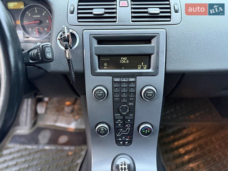 Универсал Volvo V50 2009 в Звягеле