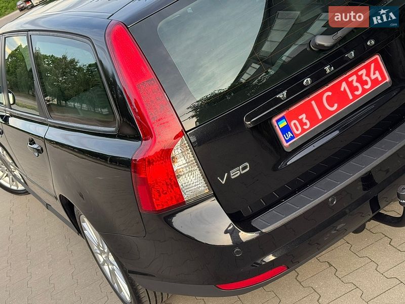Універсал Volvo V50 2010 в Білій Церкві