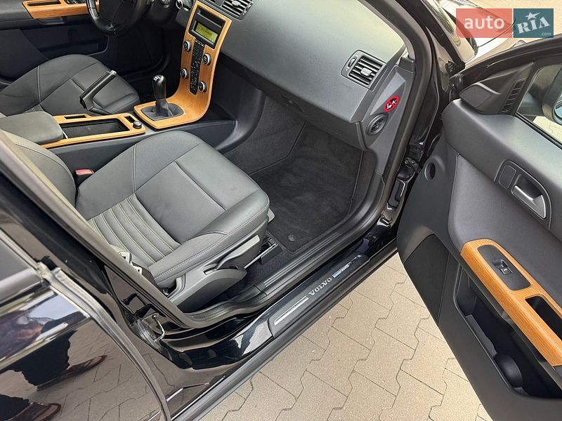 Універсал Volvo V50 2010 в Білій Церкві