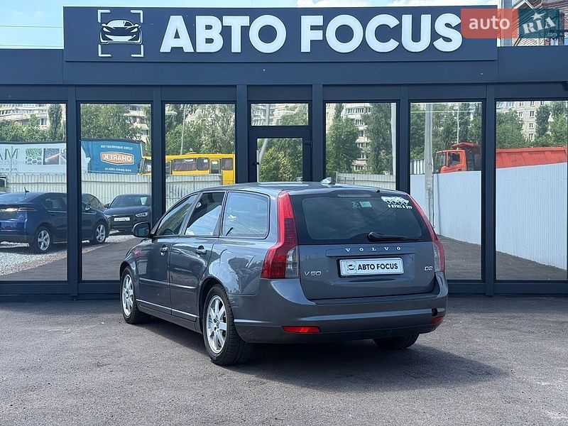 Универсал Volvo V50 2010 в Киеве фото 8 Универсал Volvo V50 2010 в Киеве