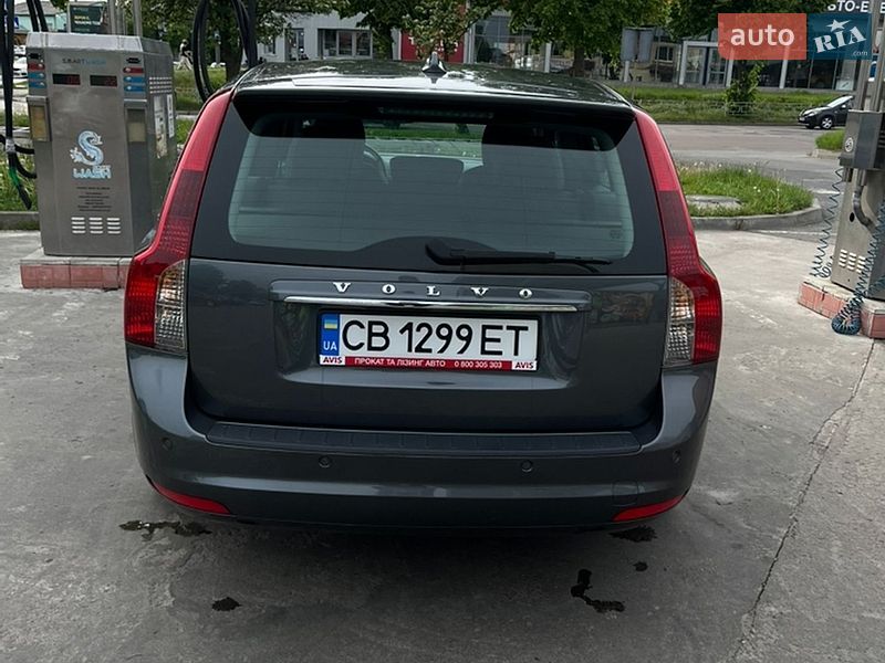 Универсал Volvo V50 2012 в Чернигове