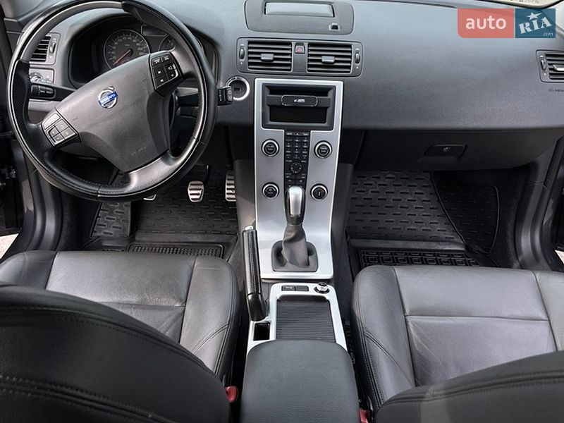 Универсал Volvo V50 2012 в Чернигове