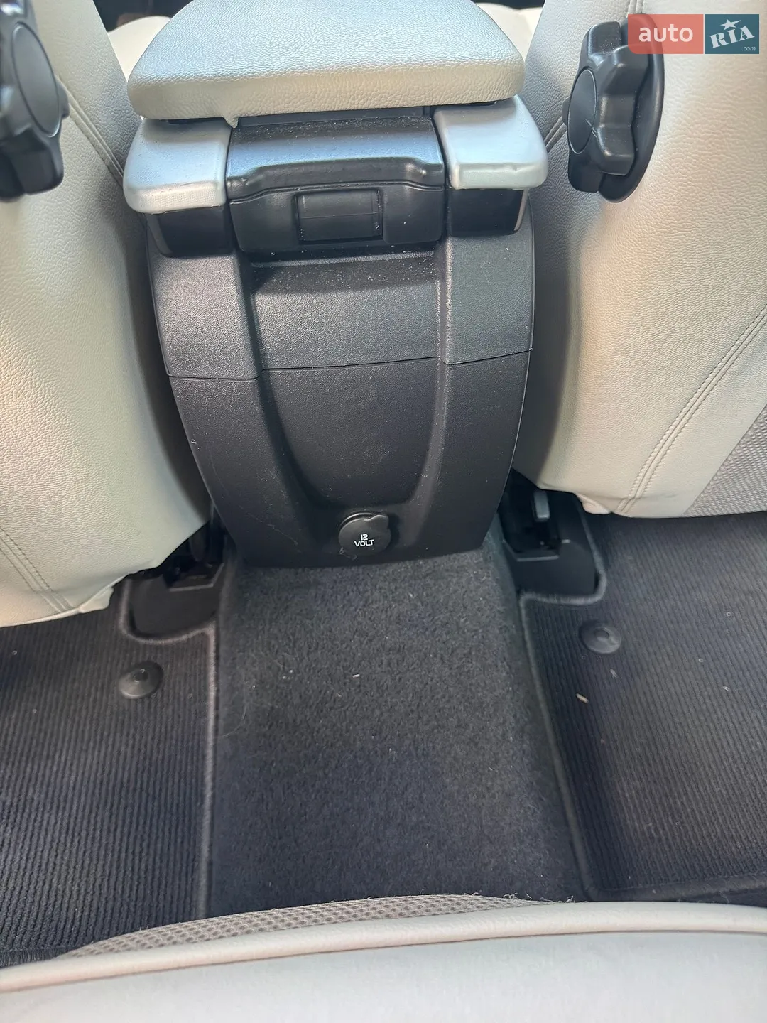 2011 Volvo V50 - мініатюра 14