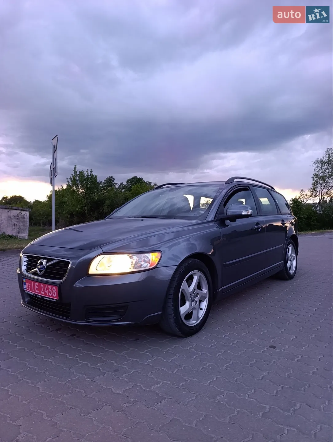 2011 Volvo V50 - мініатюра 5