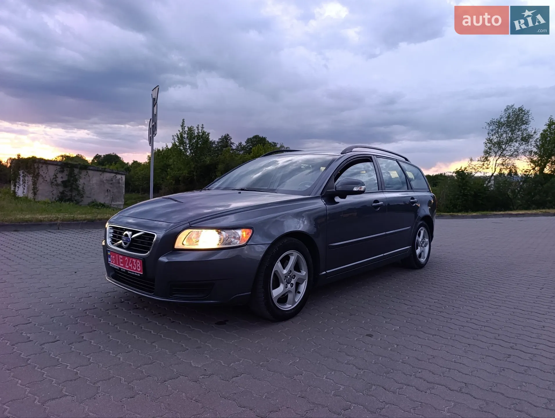 2011 Volvo V50 - мініатюра 16