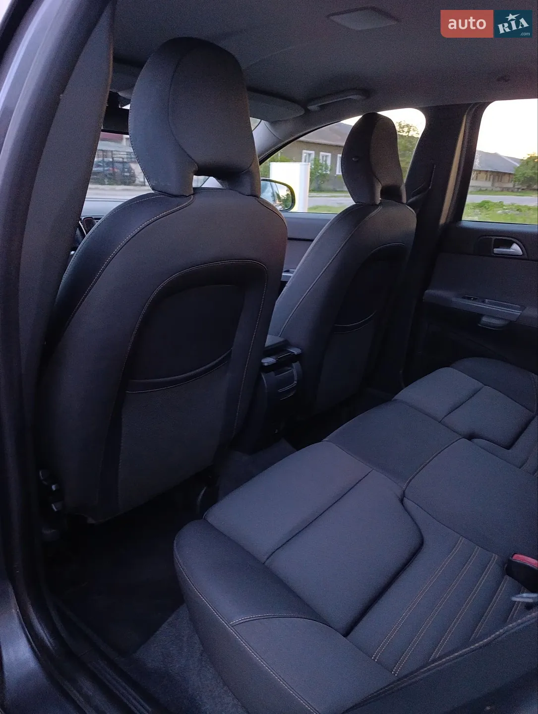 2011 Volvo V50 - мініатюра 23