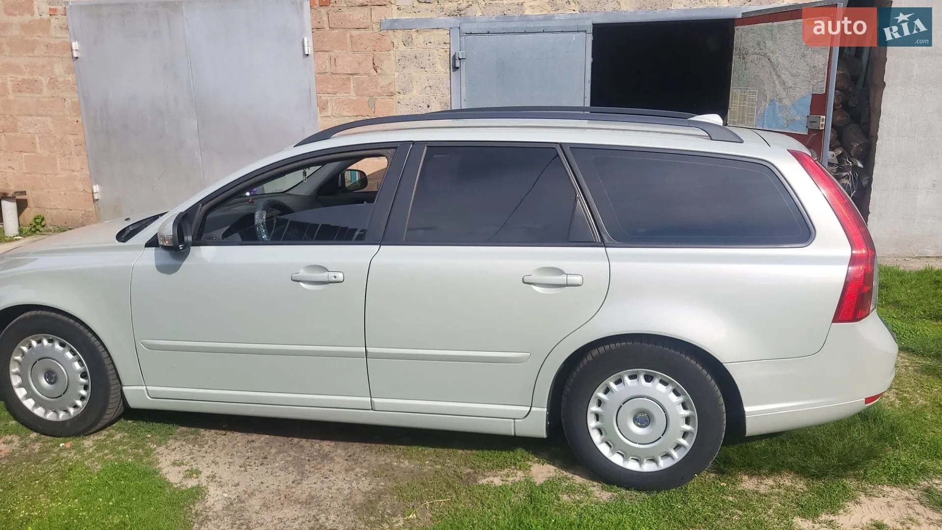 2010 Volvo V50 - мініатюра 2