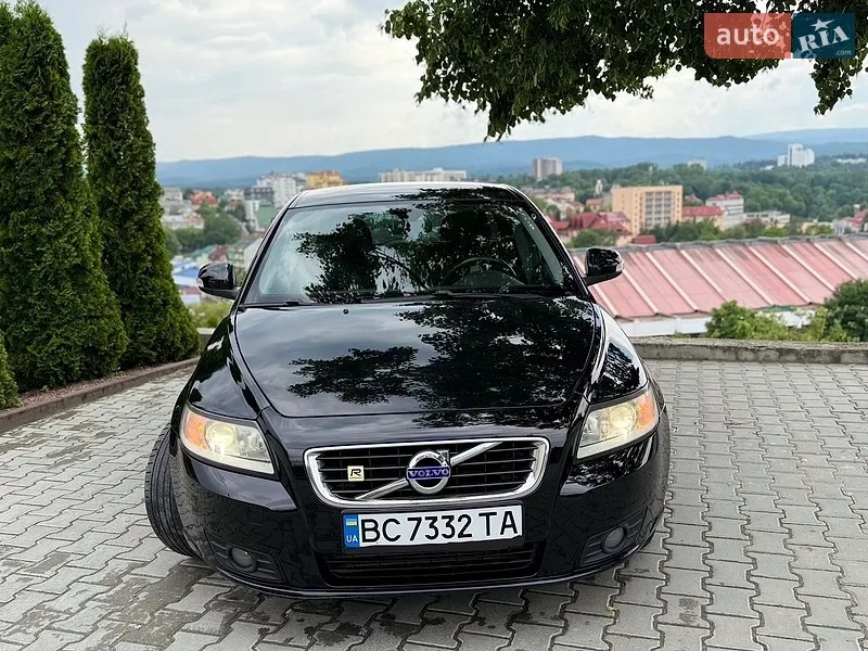 Volvo V50 2011