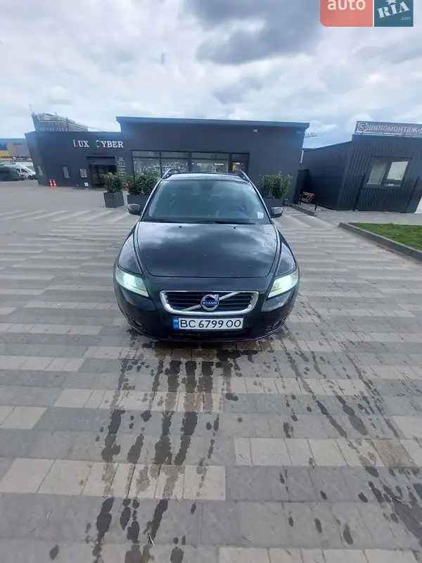 Volvo V50 2009