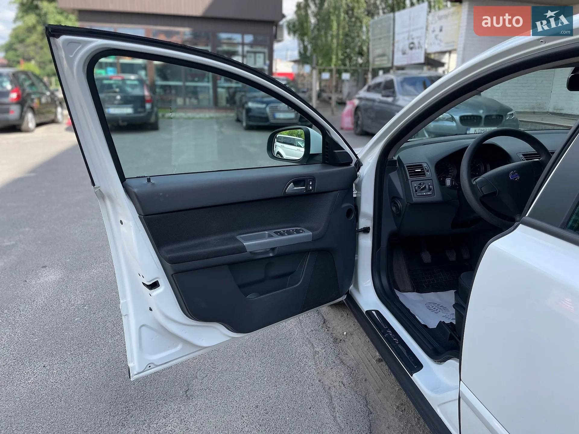2010 Volvo V50 - мініатюра 9