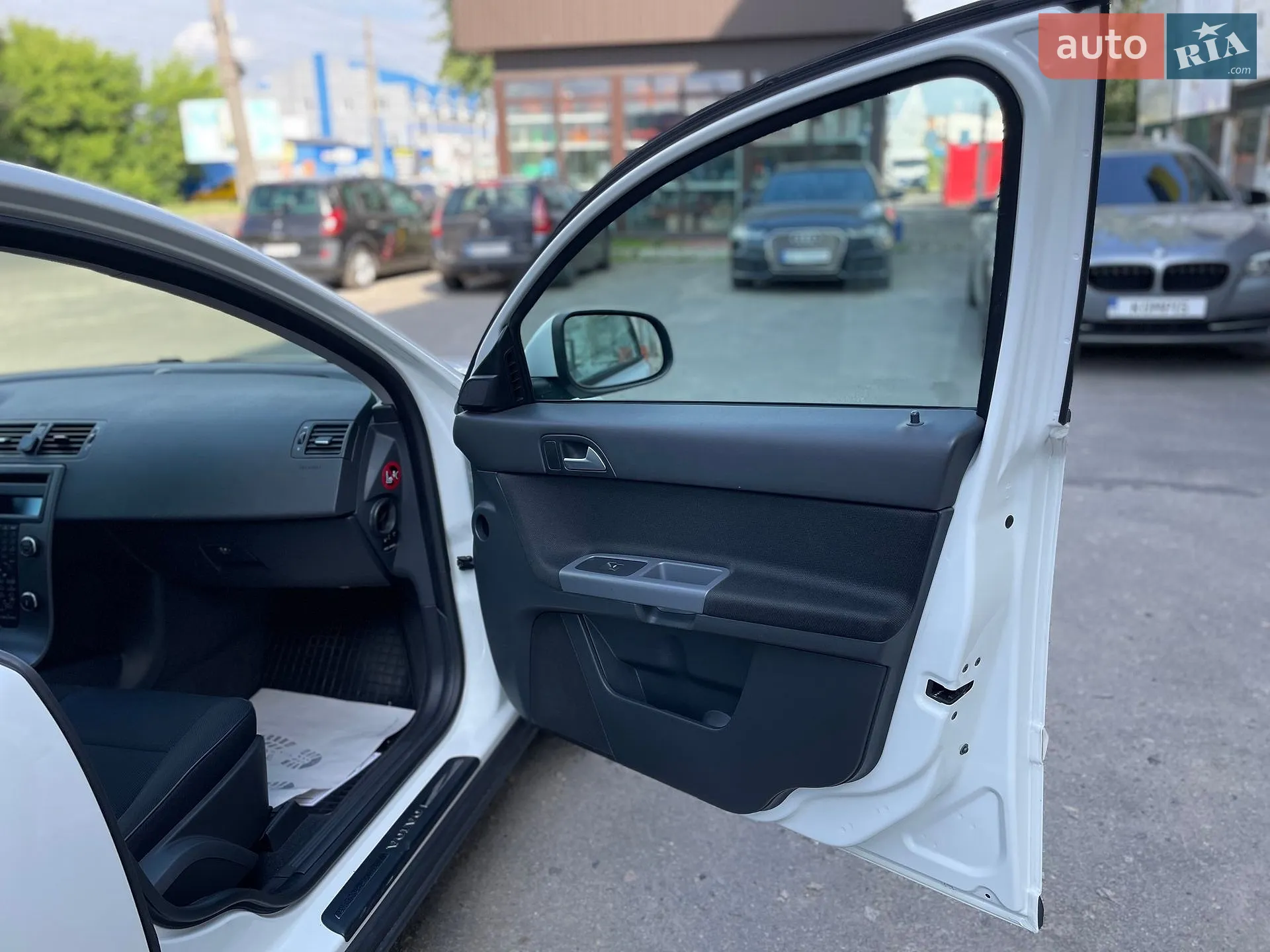 2010 Volvo V50 - мініатюра 38