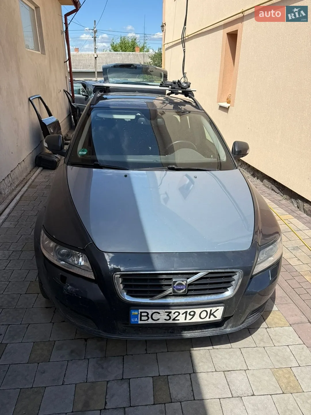 2010 Volvo V50 - фото 1