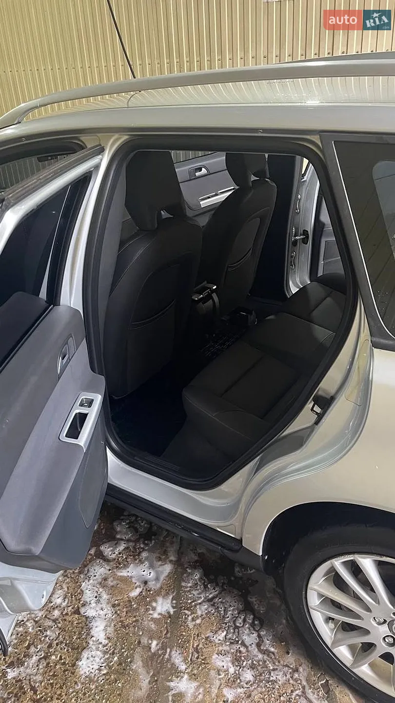2010 Volvo V50 - мініатюра 8