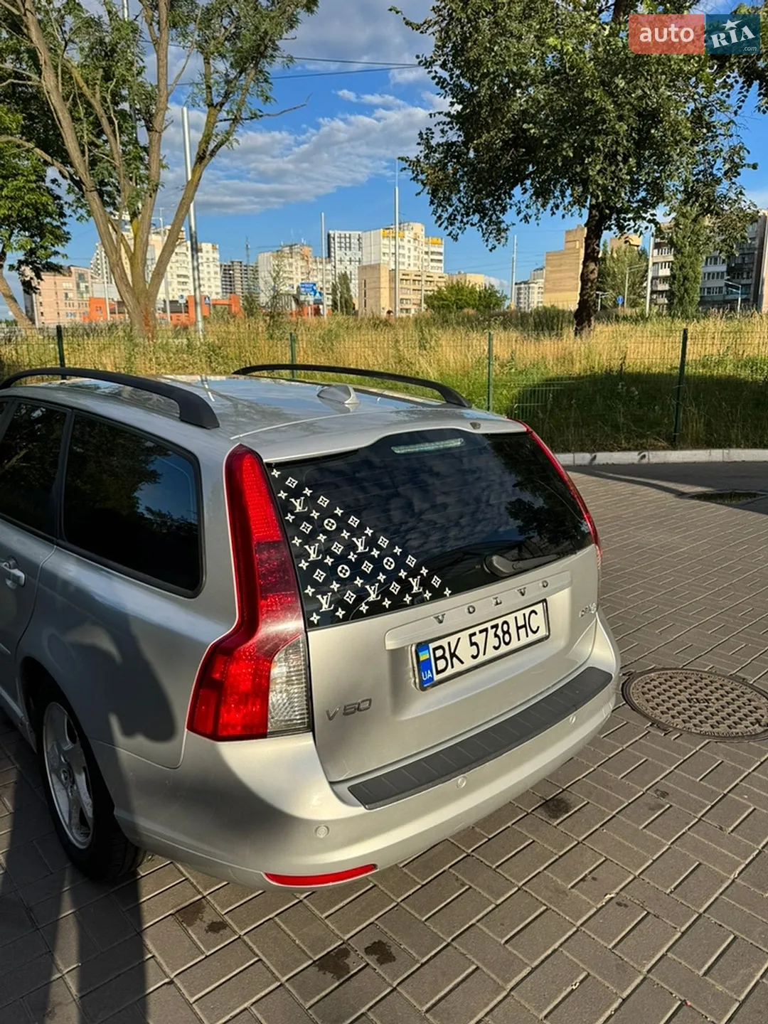 2010 Volvo V50 - мініатюра 3