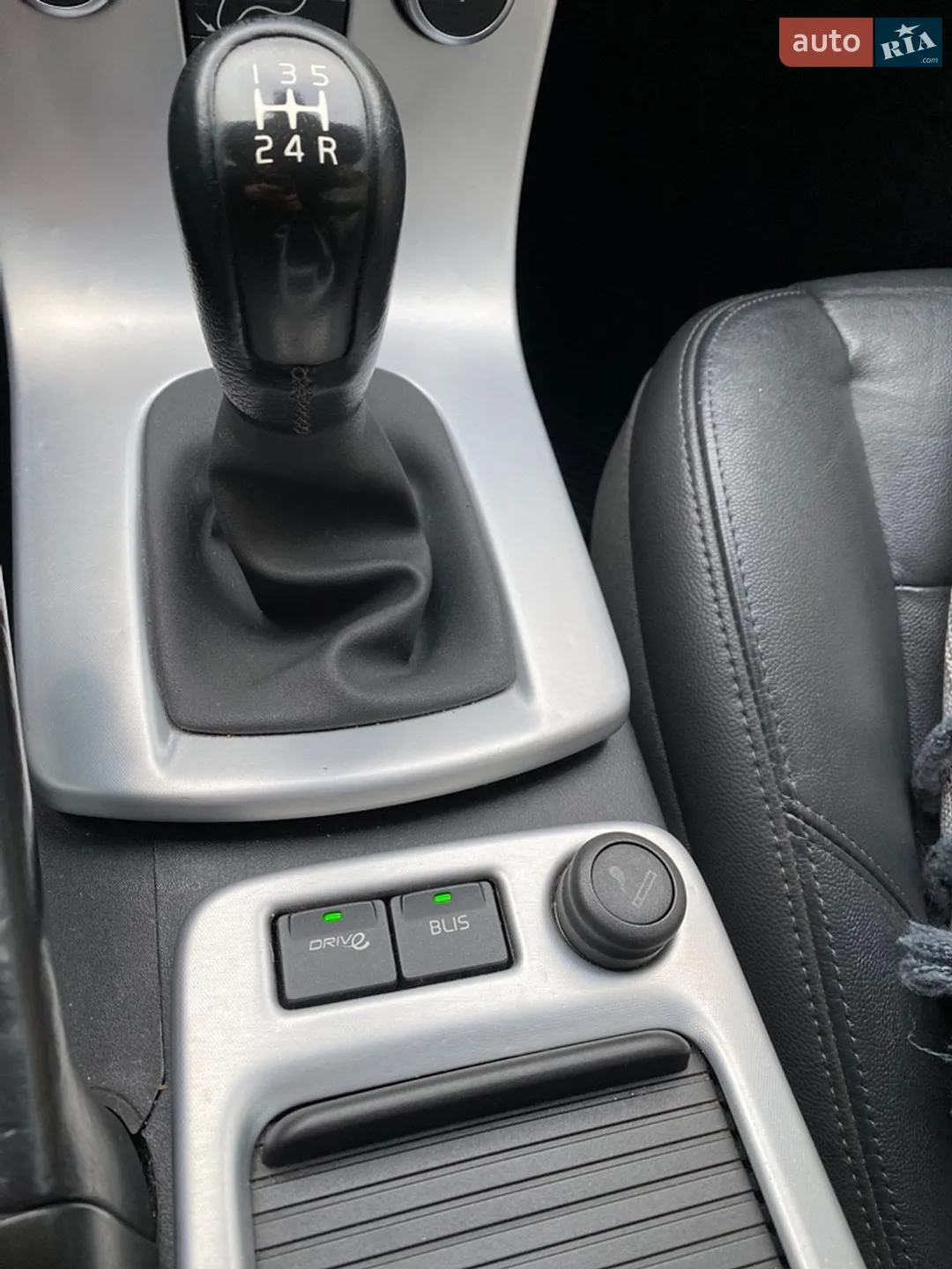 2010 Volvo V50 - мініатюра 42