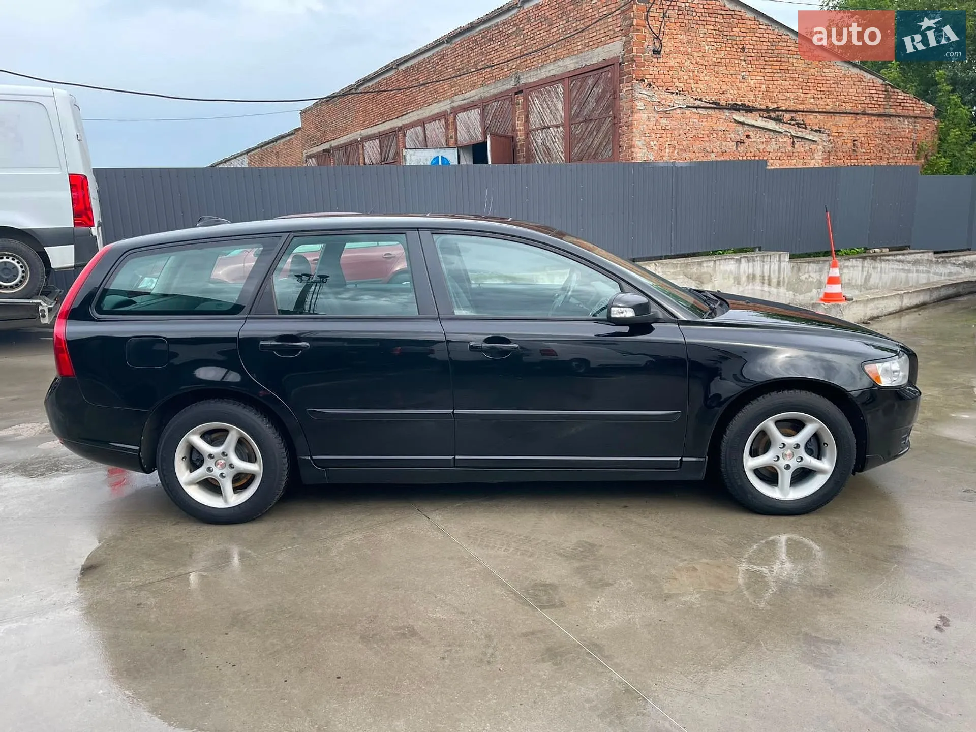 2010 Volvo V50 - мініатюра 4