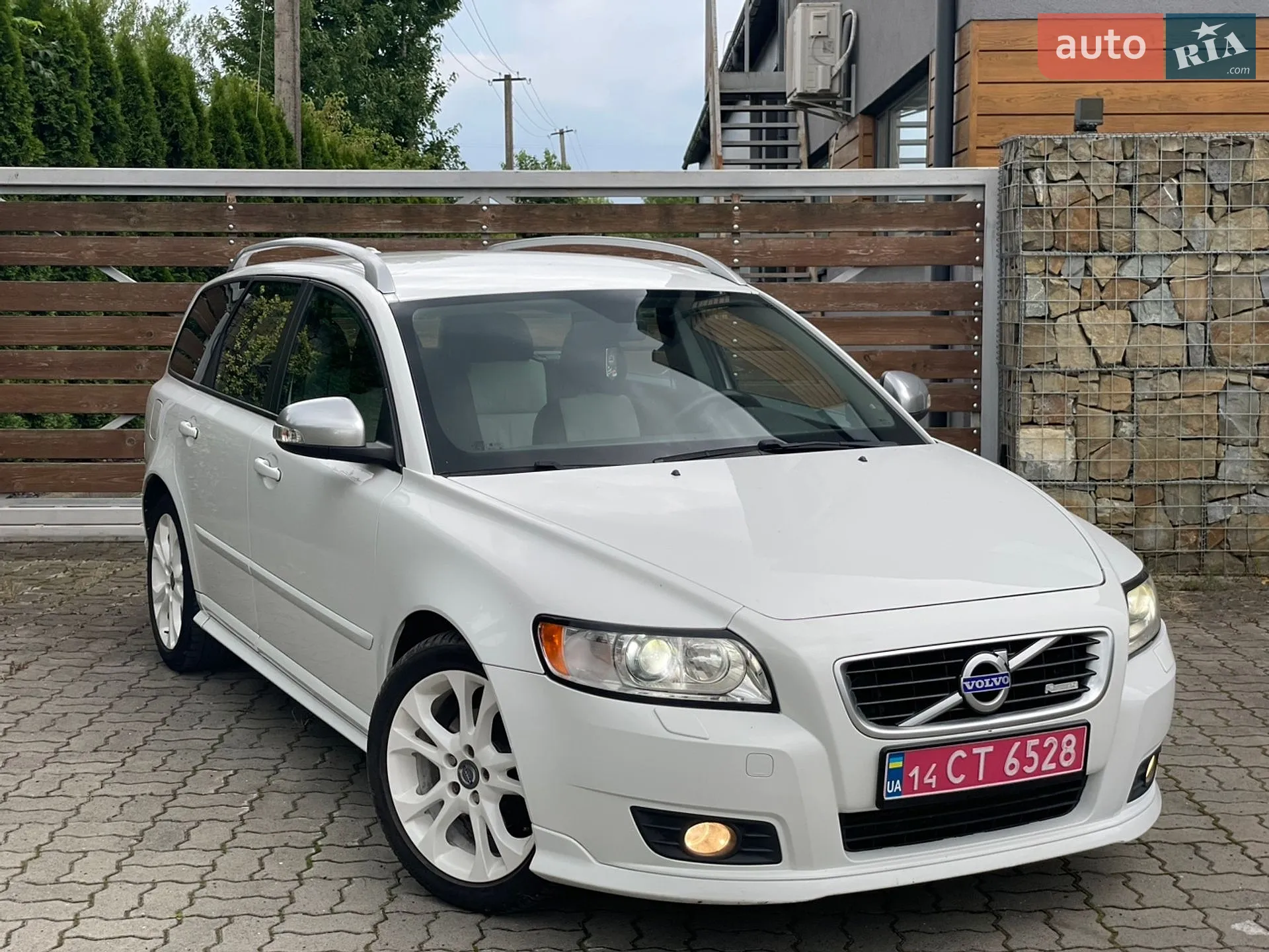 2011 Volvo V50 - мініатюра 2