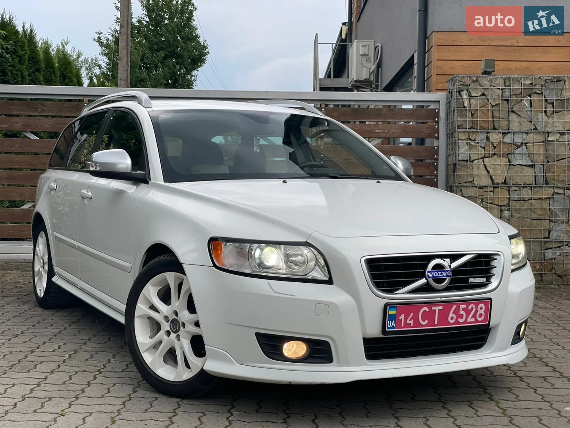 2011 Volvo V50 - мініатюра 3