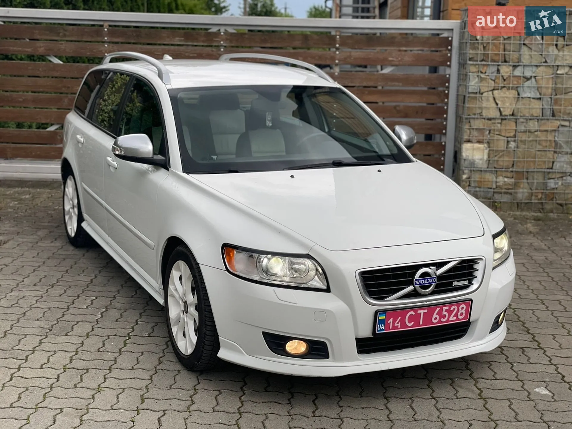 2011 Volvo V50 - мініатюра 13
