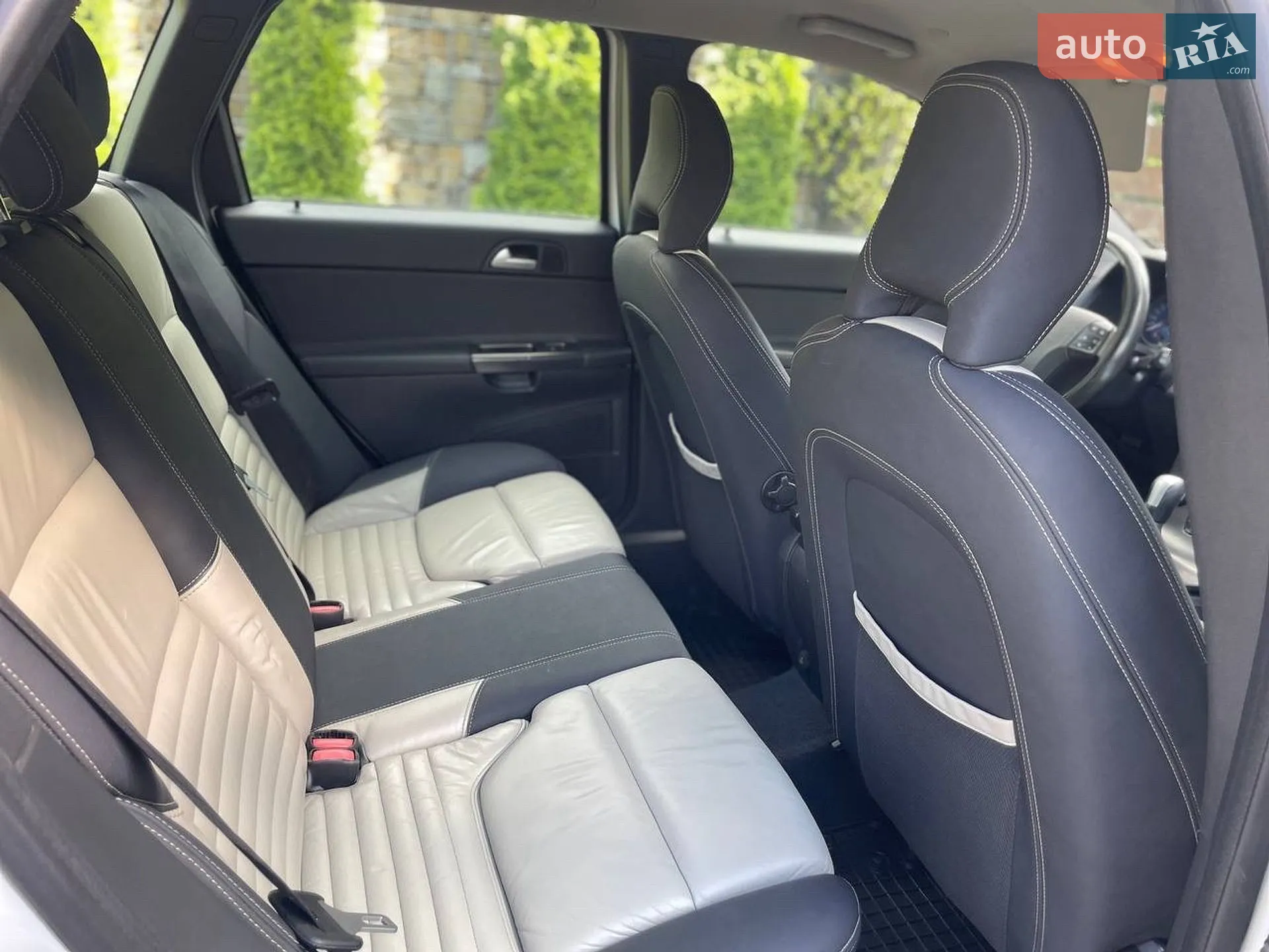 2011 Volvo V50 - мініатюра 64
