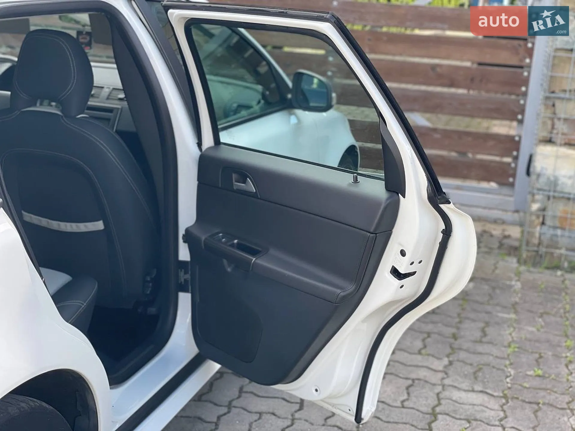 2011 Volvo V50 - мініатюра 66