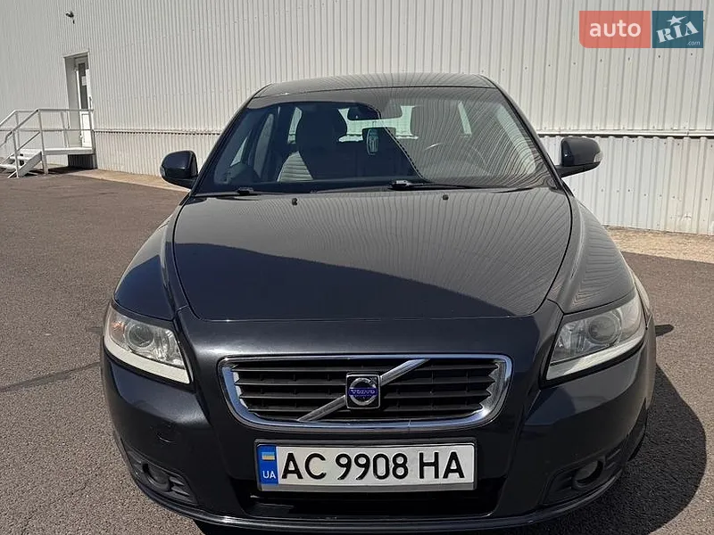 Volvo V50