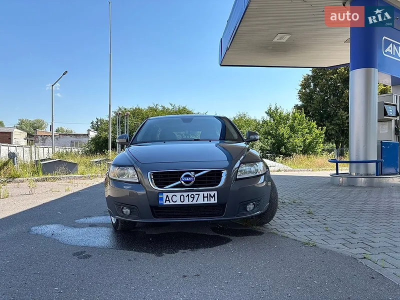 Volvo V50