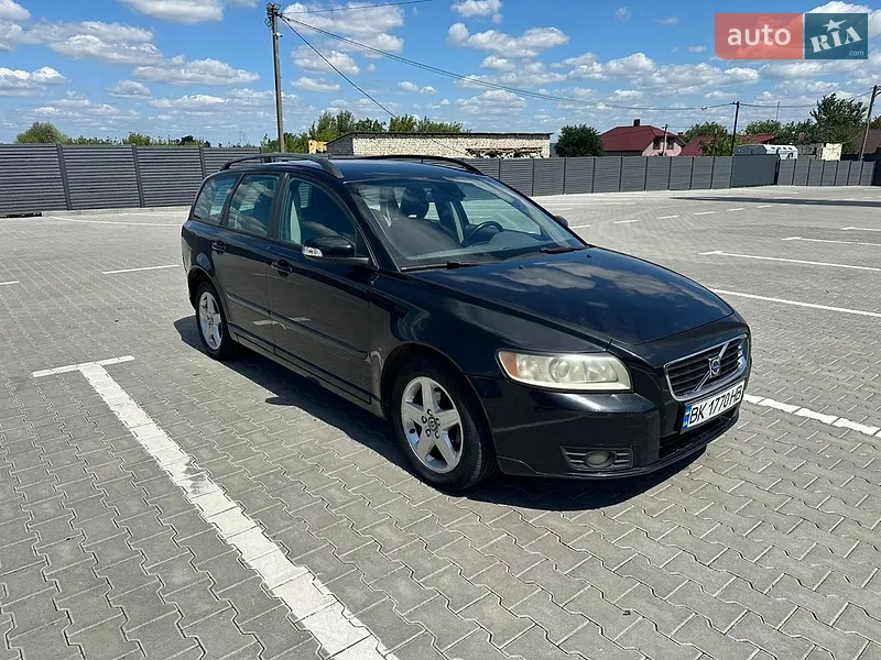 Volvo V50