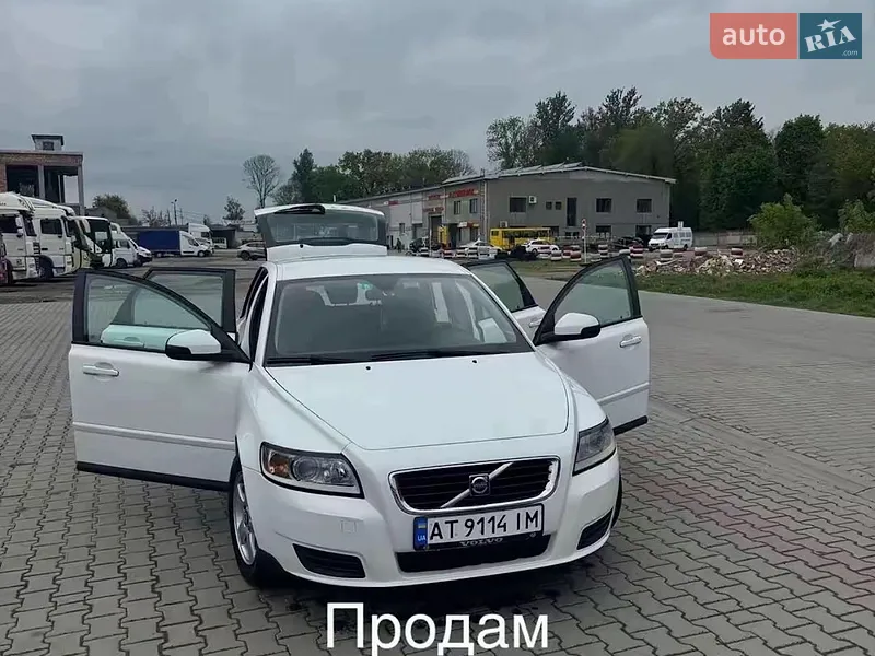 Volvo V50 2010