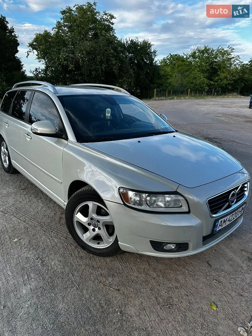 2012 Volvo V50 - фото 1