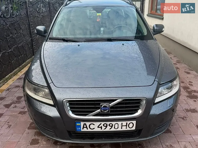 Volvo V50