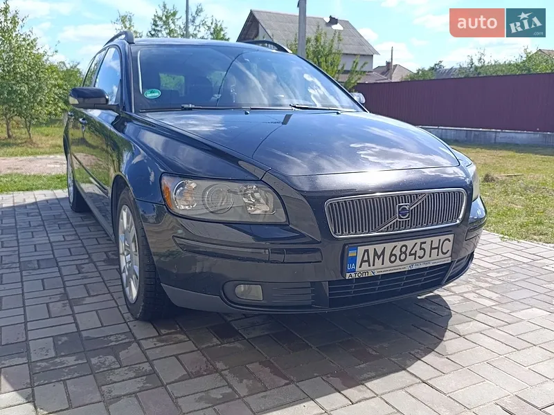 Volvo V50