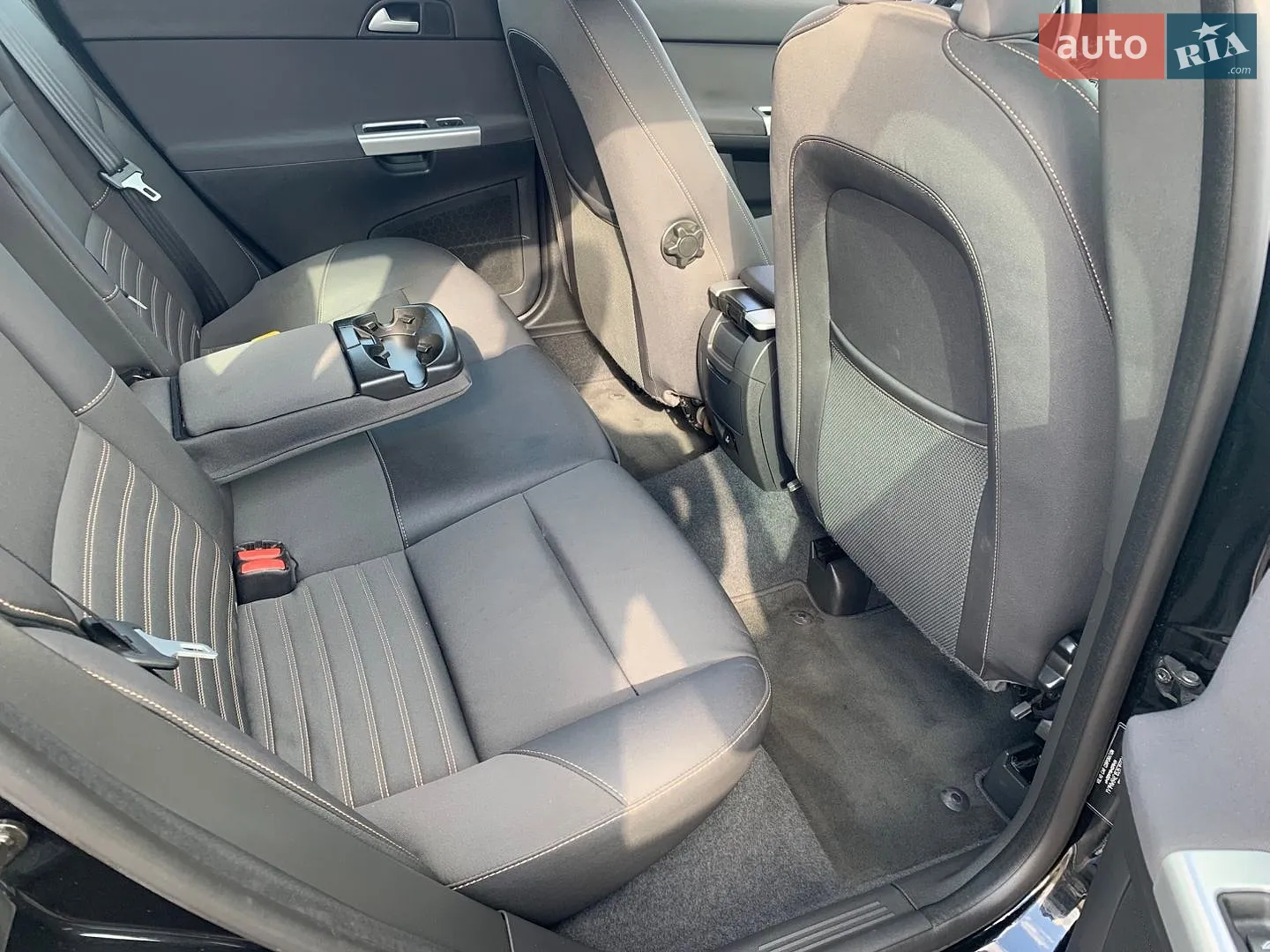 2011 Volvo V50 - мініатюра 4