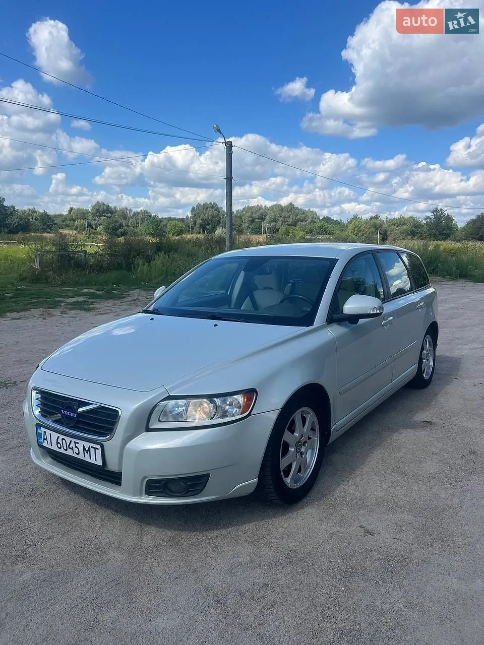 2010 Volvo V50 - фото 1