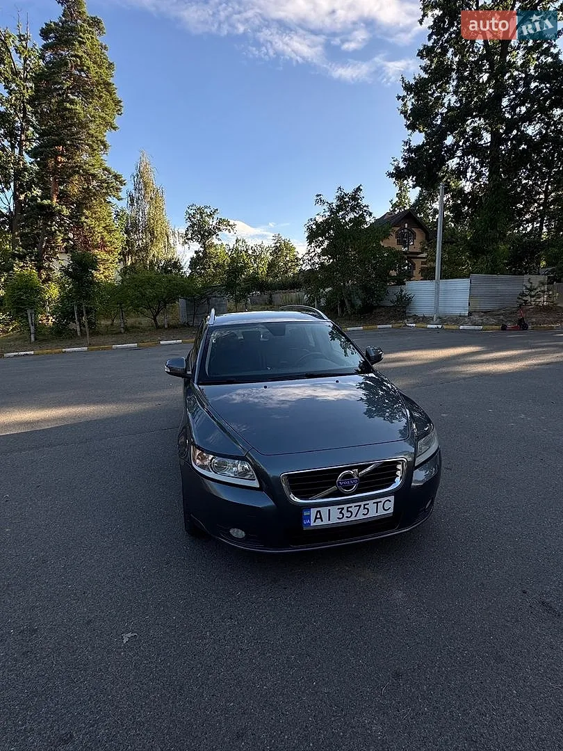 2011 Volvo V50 - фото 1