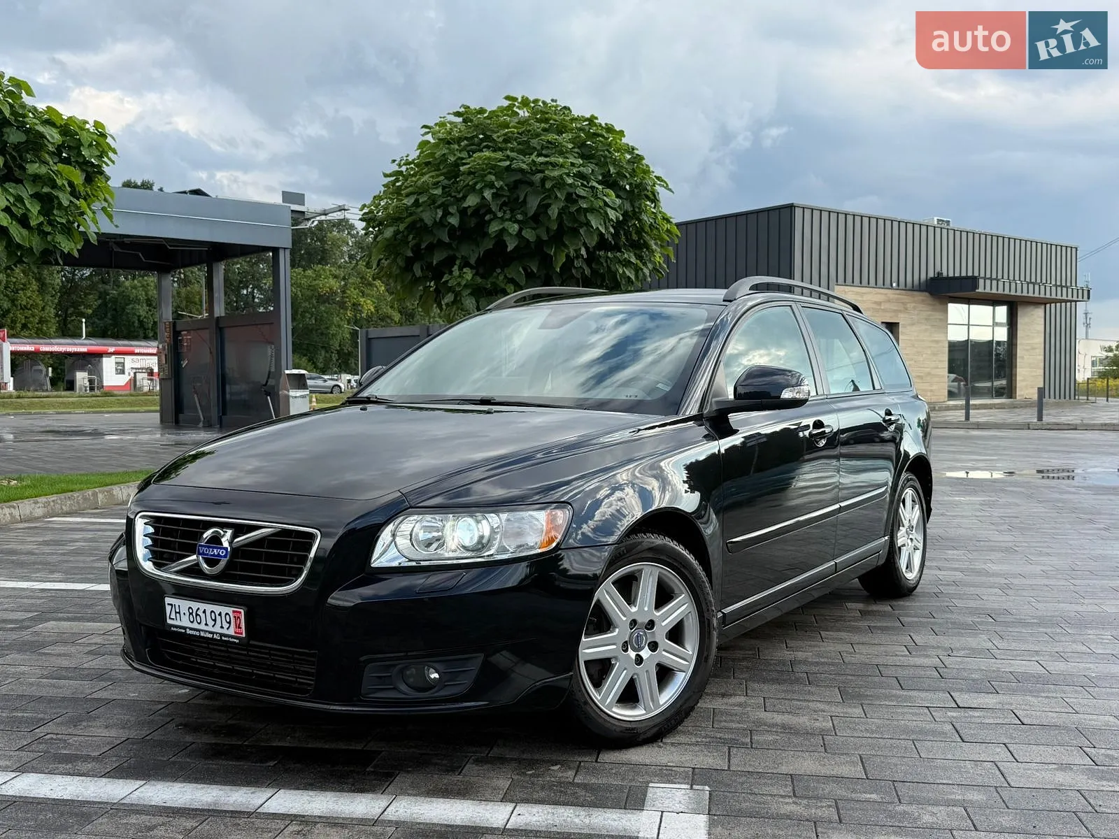 2011 Volvo V50 - фото 1