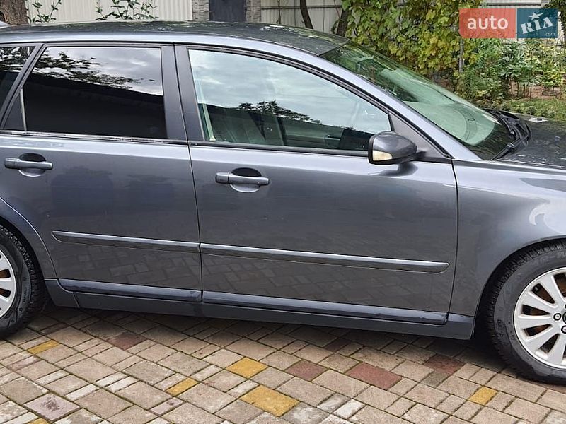Volvo V50 2005