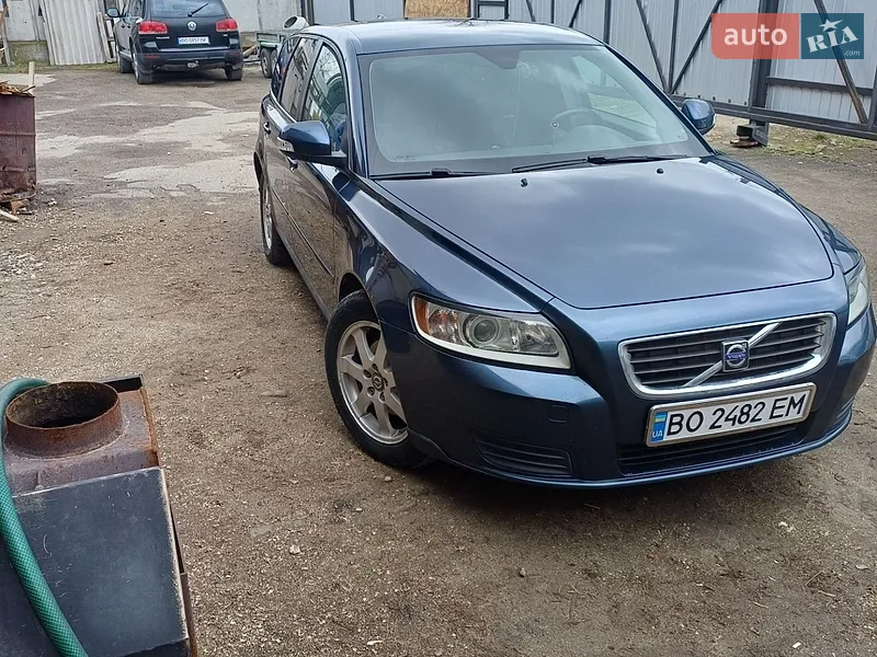 Volvo V50