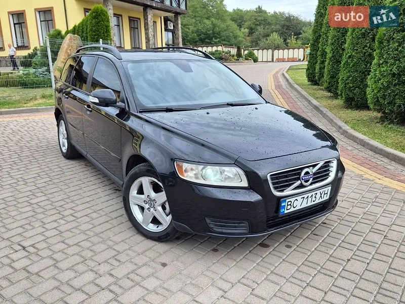 Volvo V50