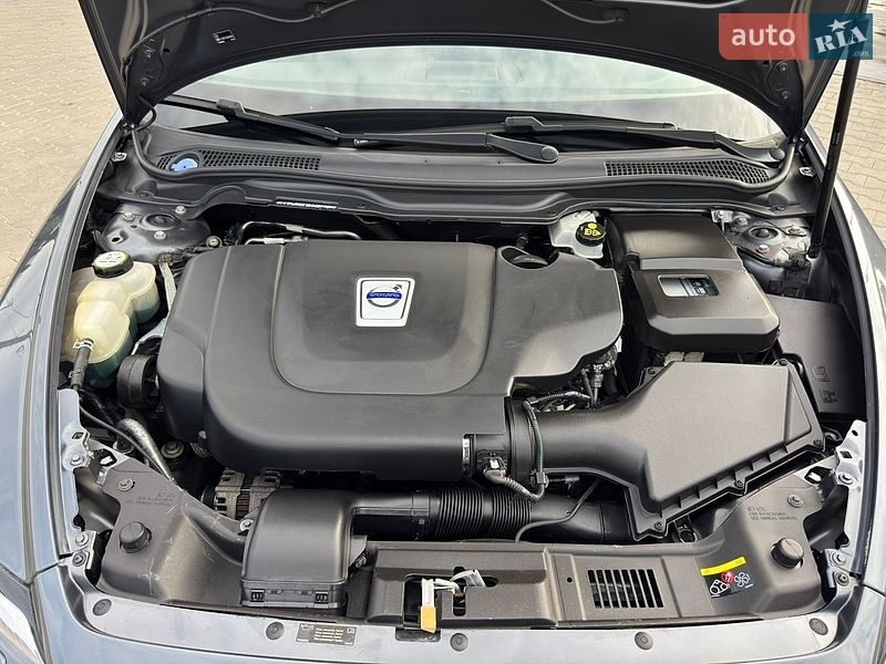 Універсал Volvo V50 2010 в Луцьку