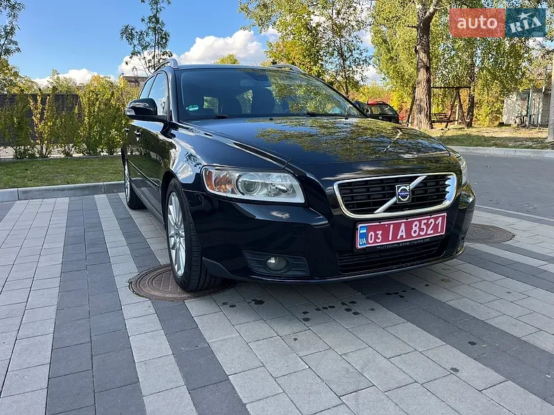 Volvo V50