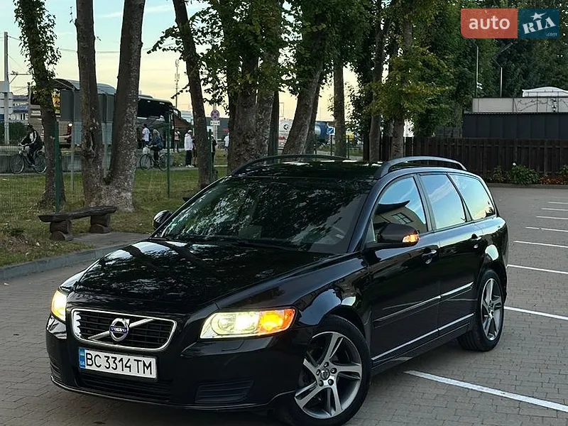 Volvo V50