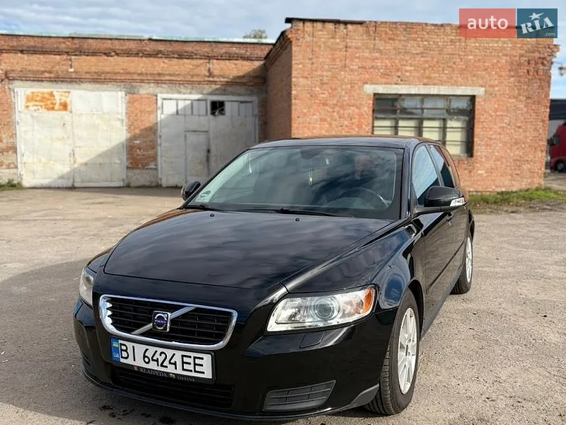 Volvo V50