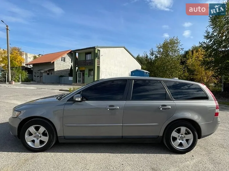 Volvo V50