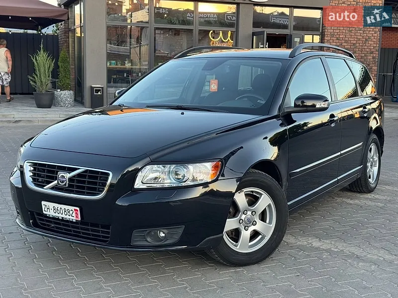 Volvo V50