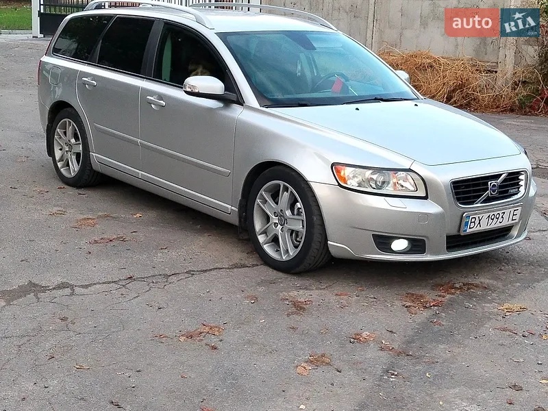 Volvo V50