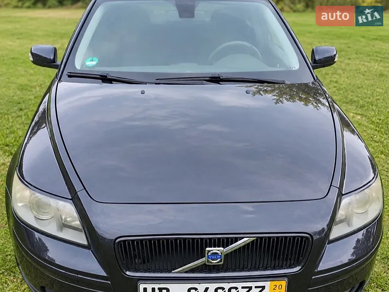 Volvo V50